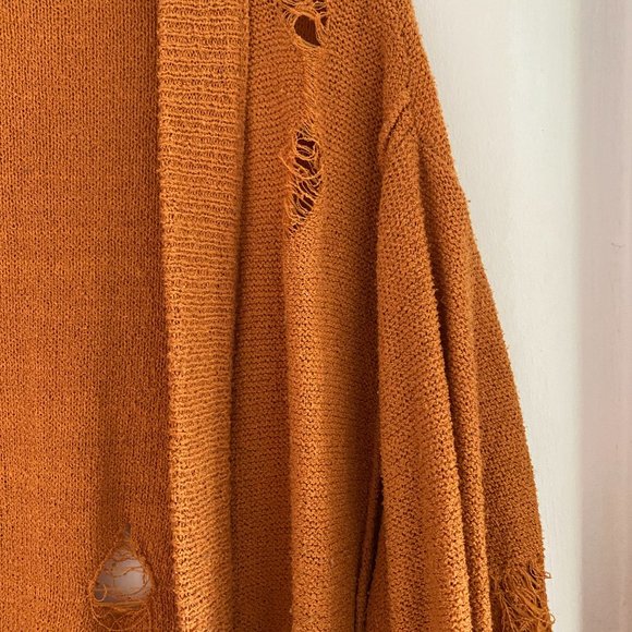 Forever 21 Distressed Cardigan - Picture 4 of 5